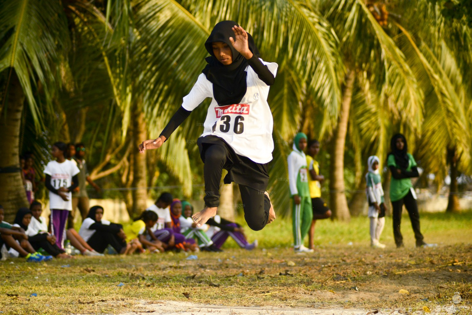 Day 3 of the Nakita Interschool Junior Championship in Kulhudhuffushi', Maldives, Wednesday, March. 23, 2016. (Images.mv Photo/Jaufar Ali).